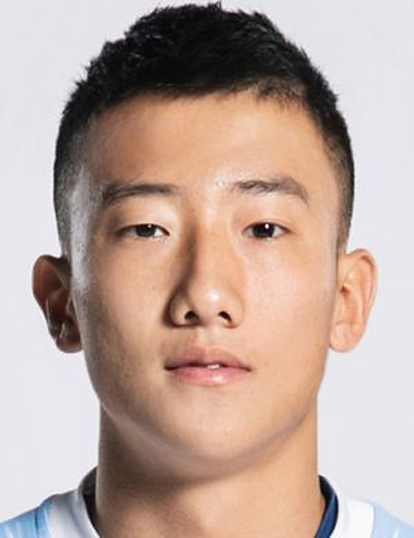 韩佳奇 2022赛季球员照片